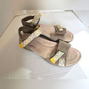 Clarks Women’s Leather Sandals Amanda Sprint Size 9.5